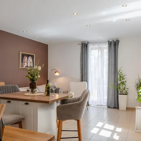 Four Seasons Διαμέρισμα