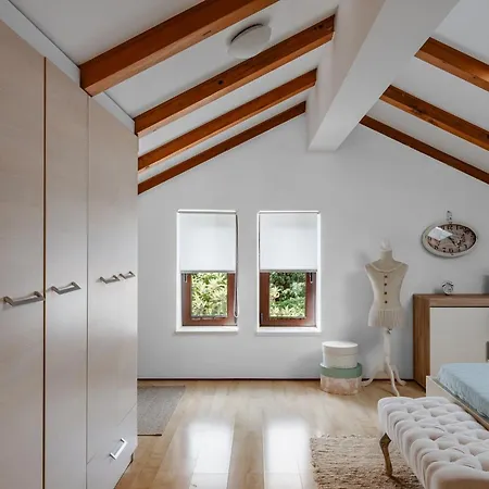 Διαμέρισμα Four Seasons