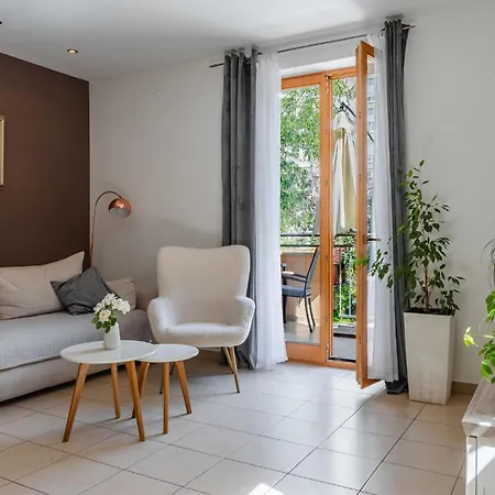 Διαμέρισμα Four Seasons *