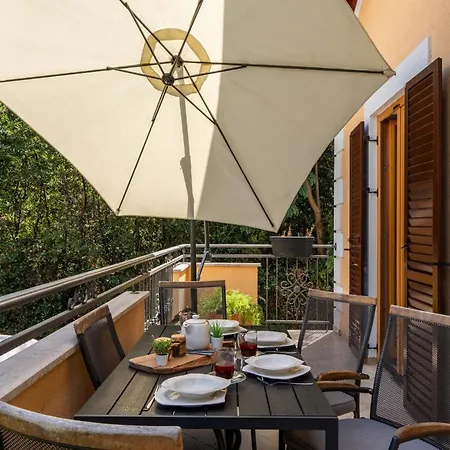 Διαμέρισμα Four Seasons Ζαντάρ