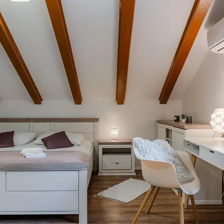 Four Seasons * Ζαντάρ