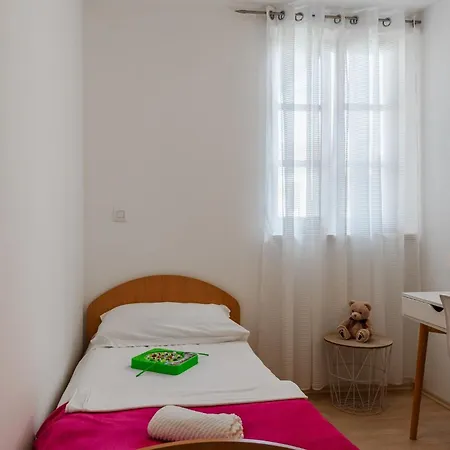 Διαμέρισμα Four Seasons *