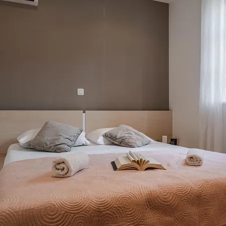 Διαμέρισμα Four Seasons