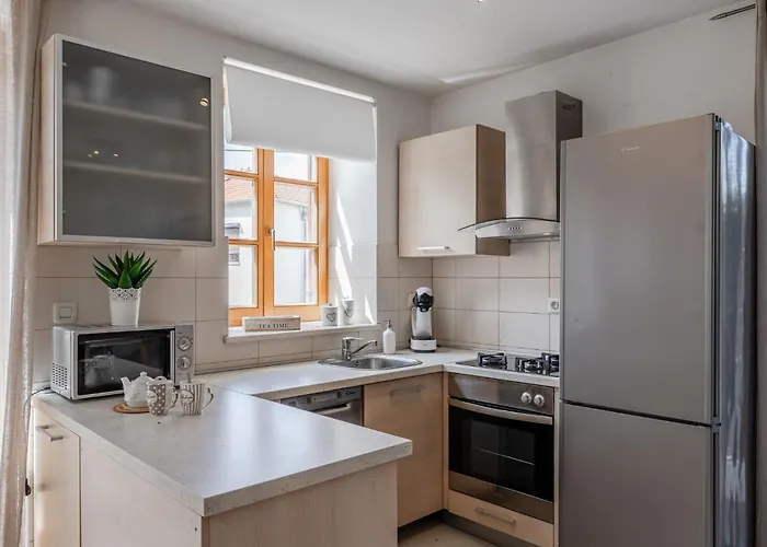 Four Seasons דירה *