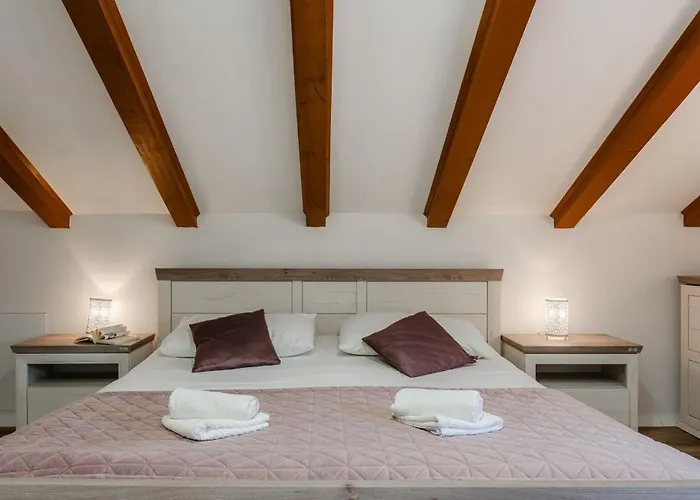 Four Seasons דירה זאדאר